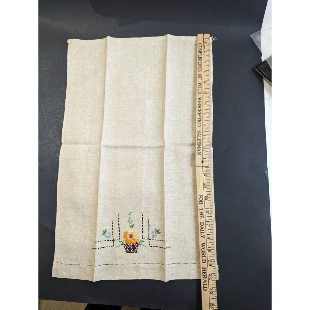 Vintage Hand‎ Embroidered Floral Basket Linen Hand Towels Set of 2 Natural Tan